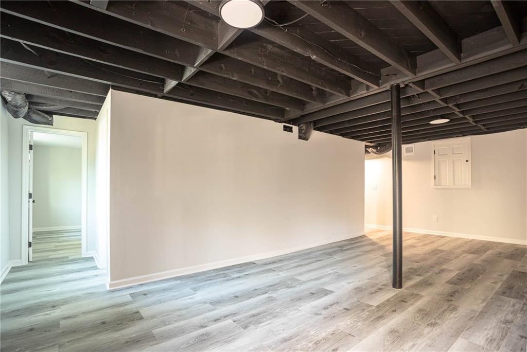 610 Glenforest Road Atlanta, GA 30328 - Photo 34 of 44 a view of room