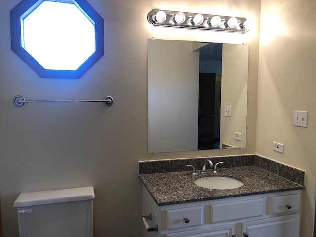 4149 Charleston Road Matteson, IL 60443 - Photo 9 of 28