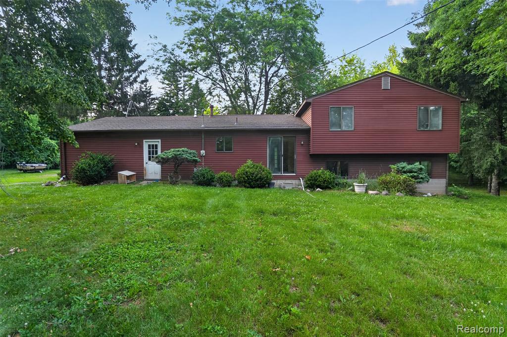 16955 English Road Manchester, MI 48158 - Photo 31 of 37 Gallery Image 31