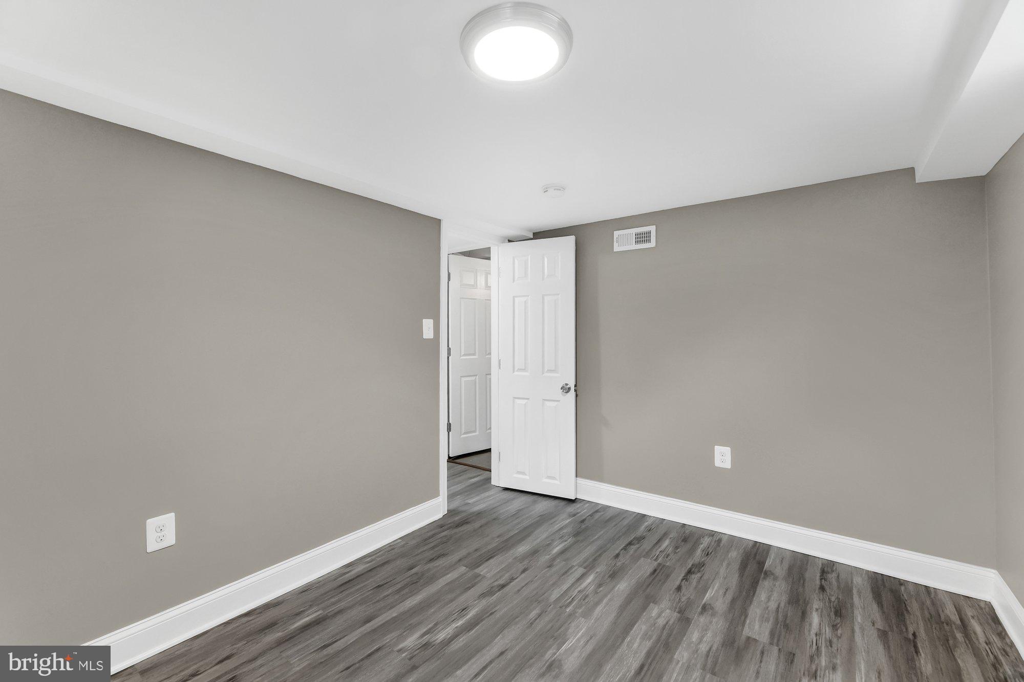 170 West Meadow Road Baltimore, MD 21225 - Photo 22 of 27
