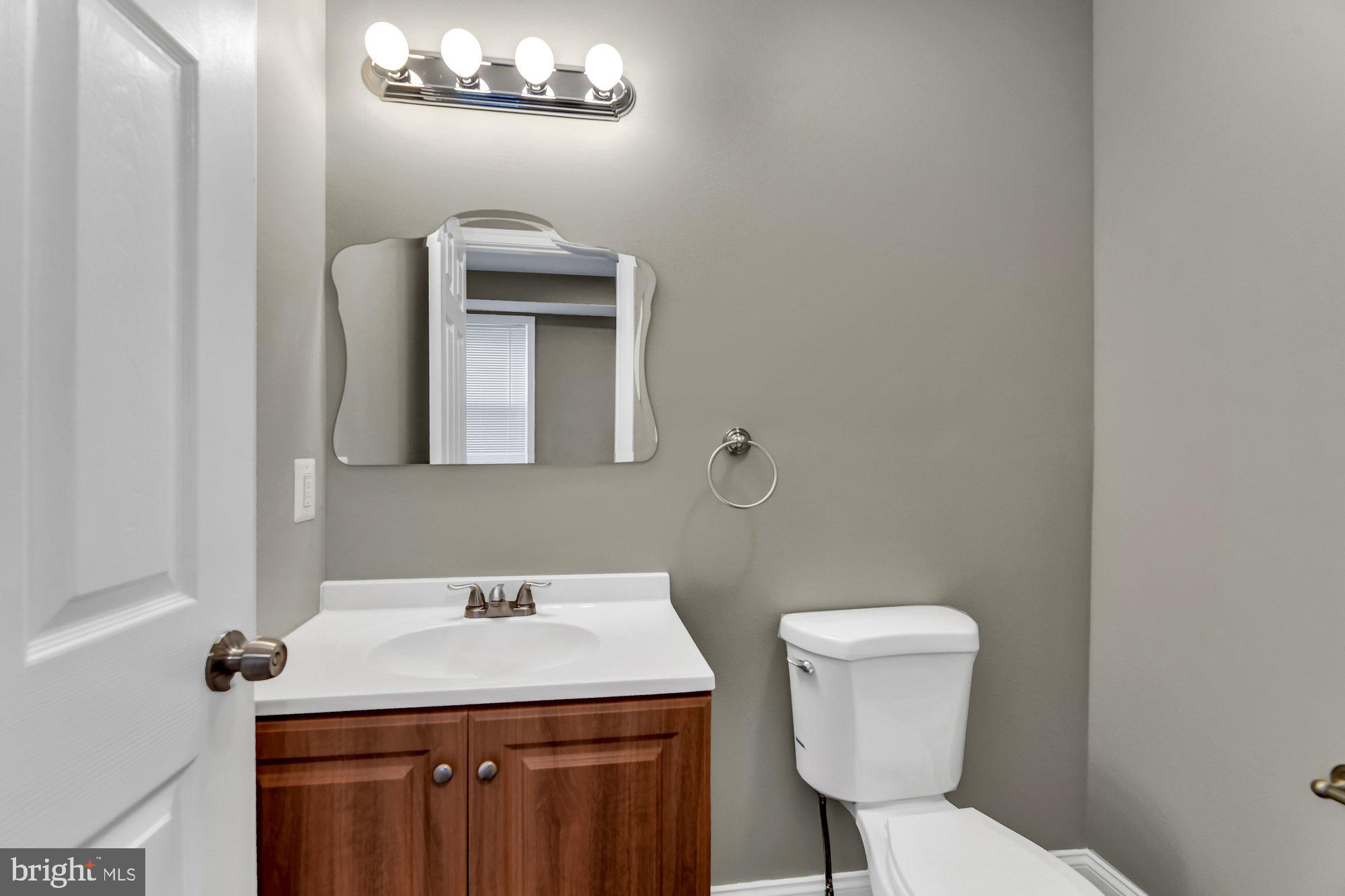 170 West Meadow Road Baltimore, MD 21225 - Photo 8 of 27