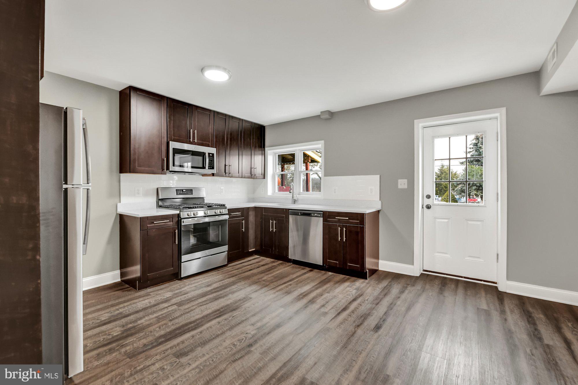 170 West Meadow Road Baltimore, MD 21225 - Photo 9 of 27