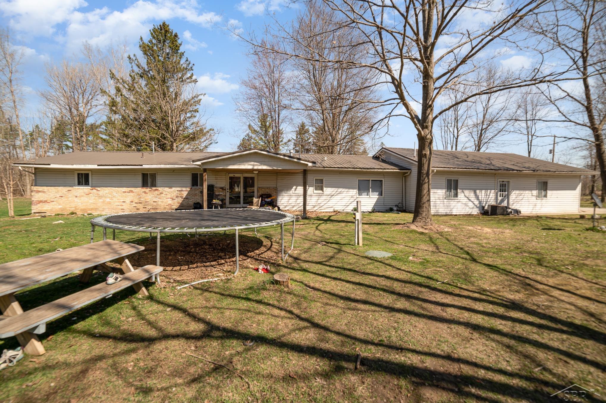 2333 West Anderson Road Linwood, MI 48634 - Photo 8 of 10