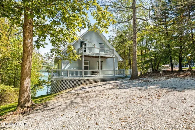 $1,200,000 | 939 East Norris Point Road, La Follette, TN 37766