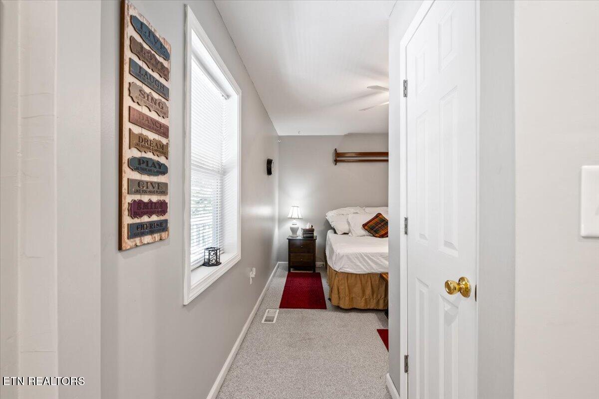 939 East Norris Point Road La Follette, TN 37766 - Photo 19 of 60 19-E Norris