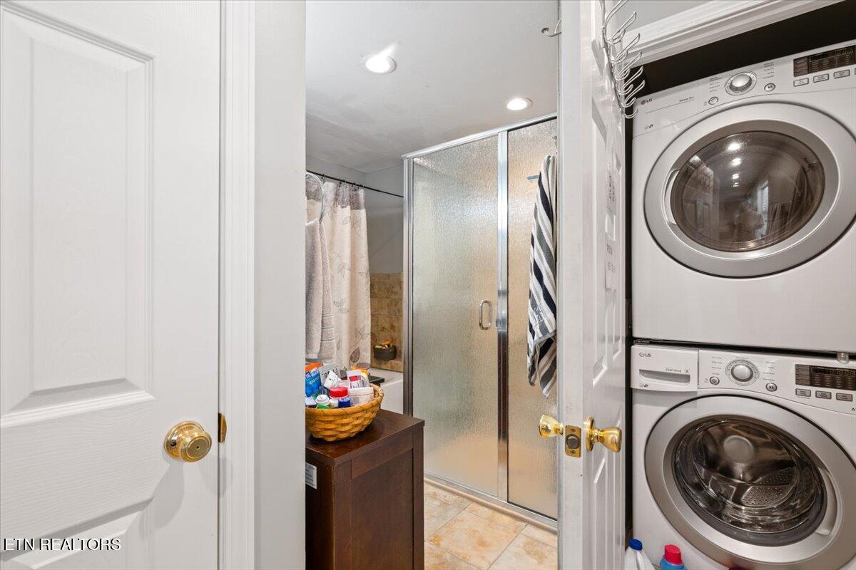 939 East Norris Point Road La Follette, TN 37766 - Photo 22 of 60 22-E Norris