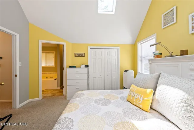 $1,200,000 | 939 East Norris Point Road, La Follette, TN 37766