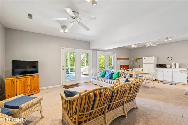 $1,200,000 | 939 East Norris Point Road, La Follette, TN 37766