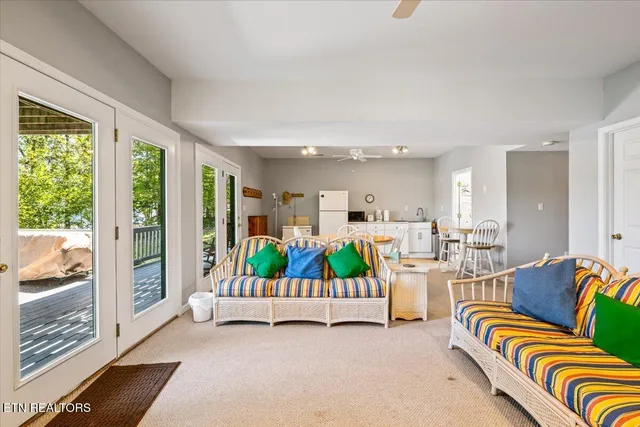 $1,200,000 | 939 East Norris Point Road, La Follette, TN 37766