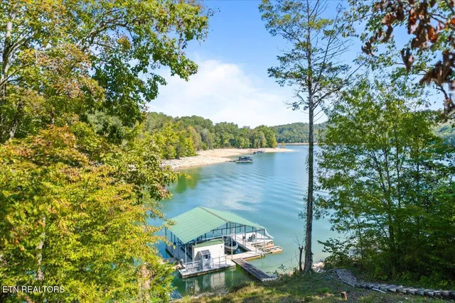 $1,200,000 | 939 East Norris Point Road, La Follette, TN 37766