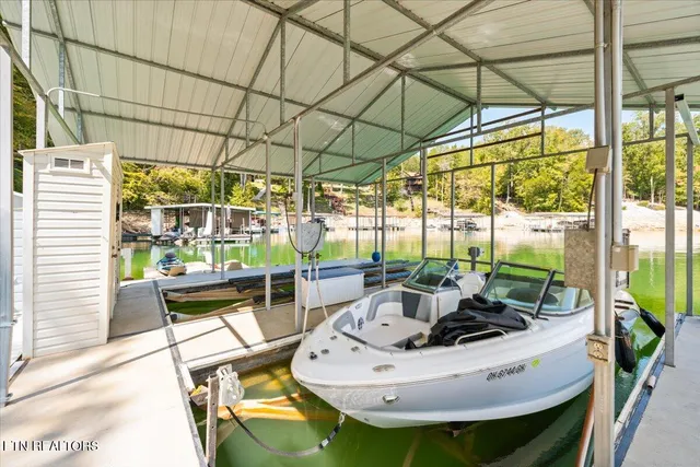 $1,200,000 | 939 East Norris Point Road, La Follette, TN 37766