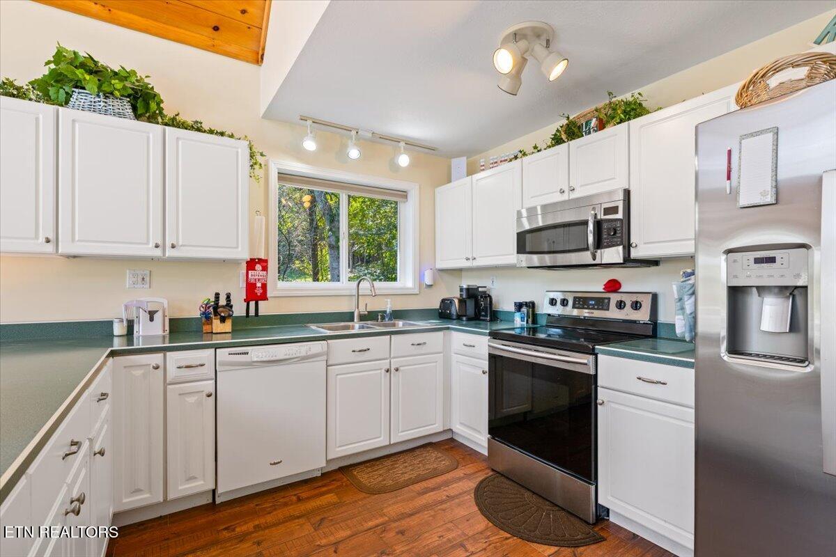 939 East Norris Point Road La Follette, TN 37766 - Photo 8 of 60 08-E Norris