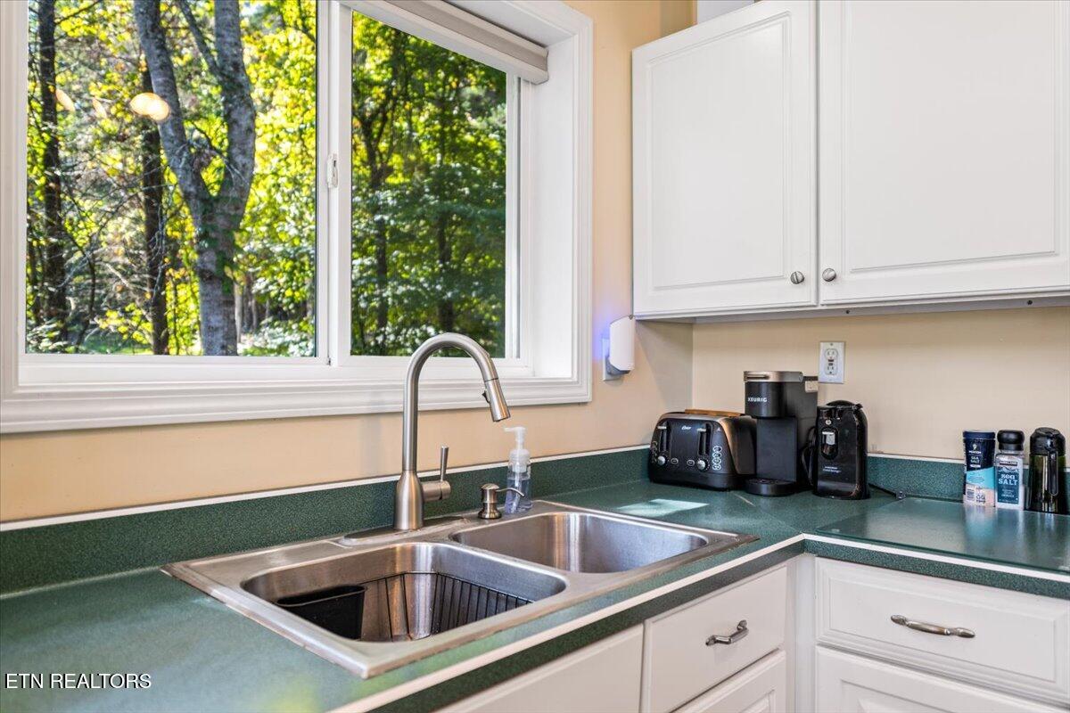 939 East Norris Point Road La Follette, TN 37766 - Photo 9 of 60 09-E Norris