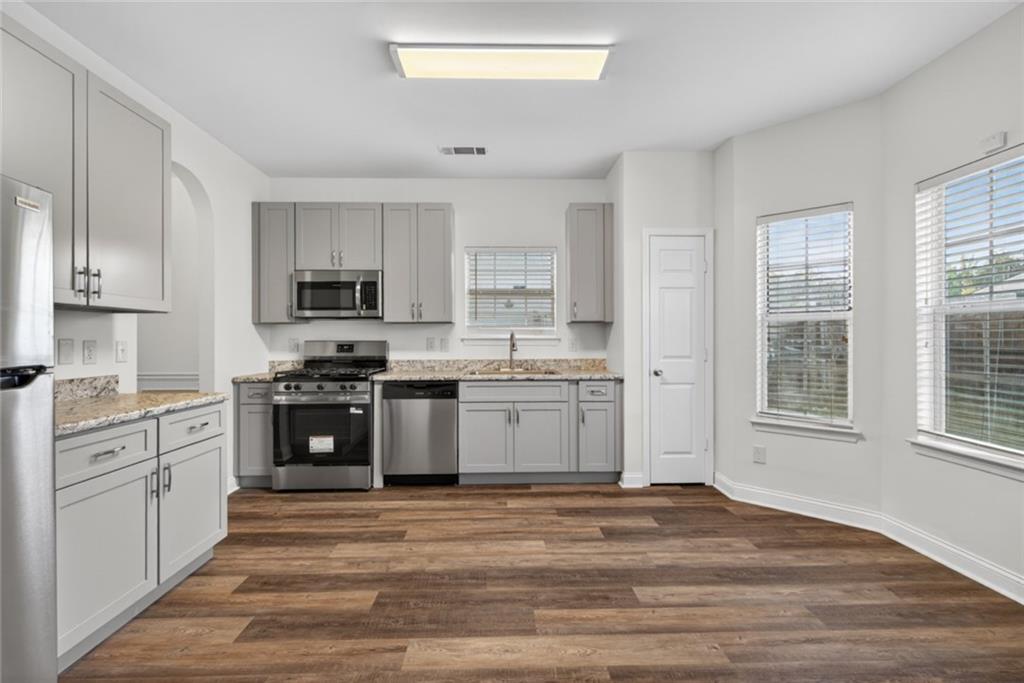 6120 Hemperly Road Atlanta, GA 30349 - Photo 11 of 37