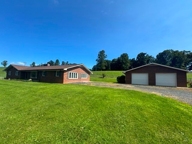 427 South J E Gentry Road Crumpler, NC 28617 - Photo 2 of 39 Gallery Image 2