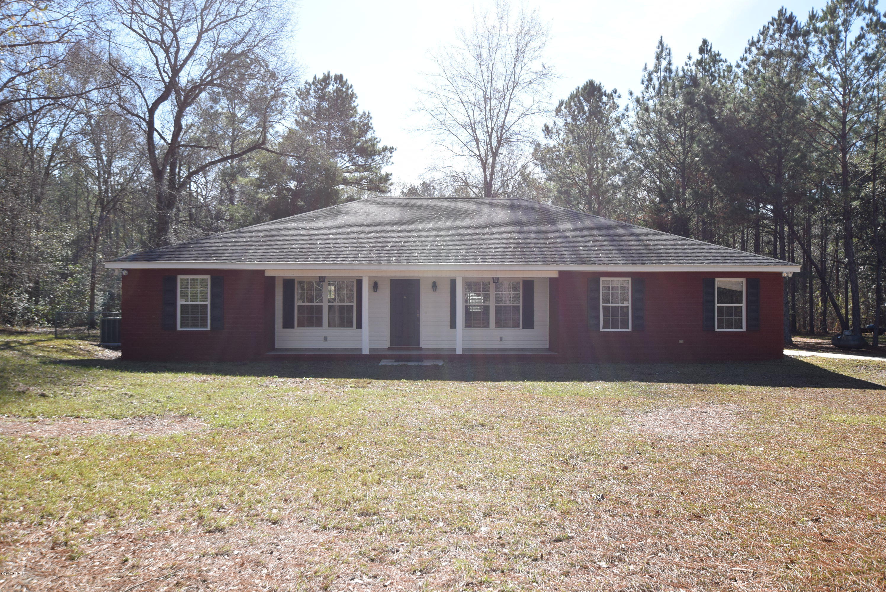 3449 Pioneer Road Vernon, FL 32462 - Photo 1 of 42 Gallery Image 1