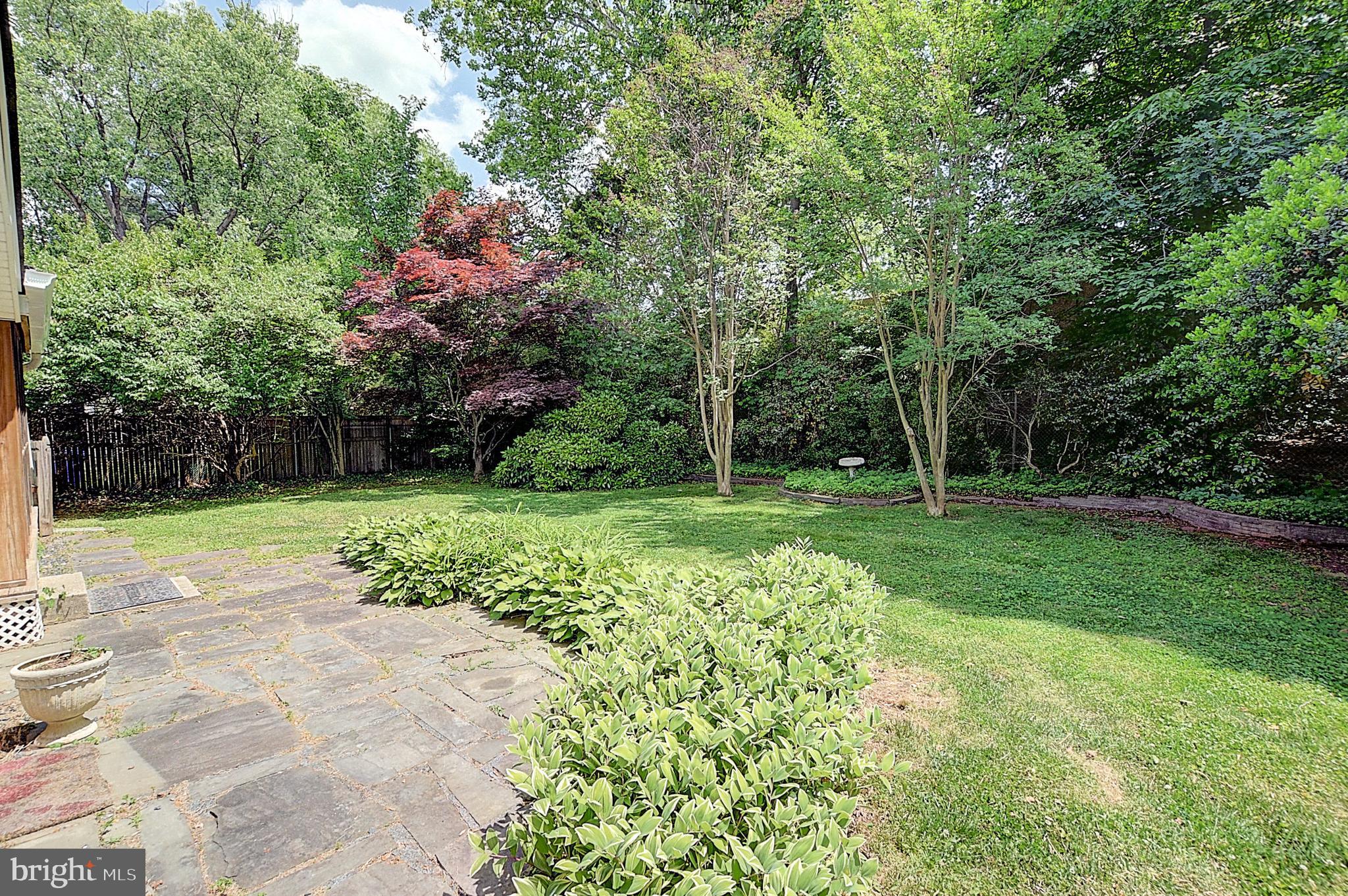 6306 Rockhurst Road Bethesda, MD 20817 - Photo 4 of 28