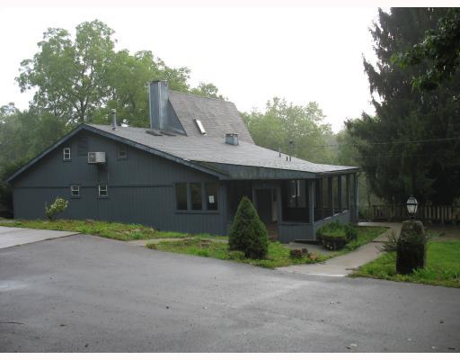185 Woodcrest Road Butler, PA 16002 - Photo 2 of 8 Exterior Front.