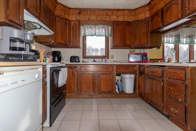 $100,000 | 104 Dufour Road, Madawaska, ME 04756