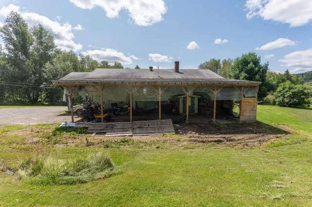 $100,000 | 104 Dufour Road, Madawaska, ME 04756