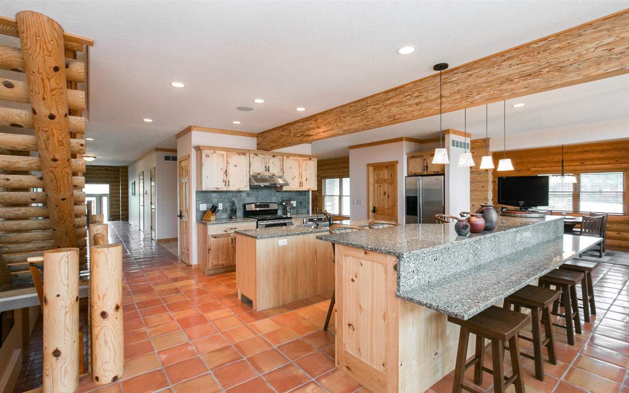 3995 Crestview Road Northeast Solon, IA 52333 - Photo 14 of 48 Gallery Image 14