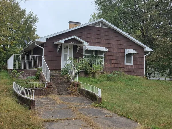 $169,900 | 1604 College Street, Lamar, MO 64759