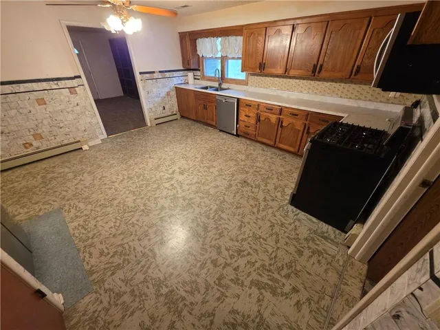 $179,900 | 1604 College Street, Lamar, MO 64759