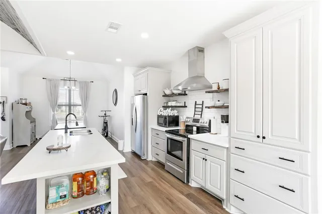 $315,000 | 16345 Cheyenne Drive, Iowa, LA 70647