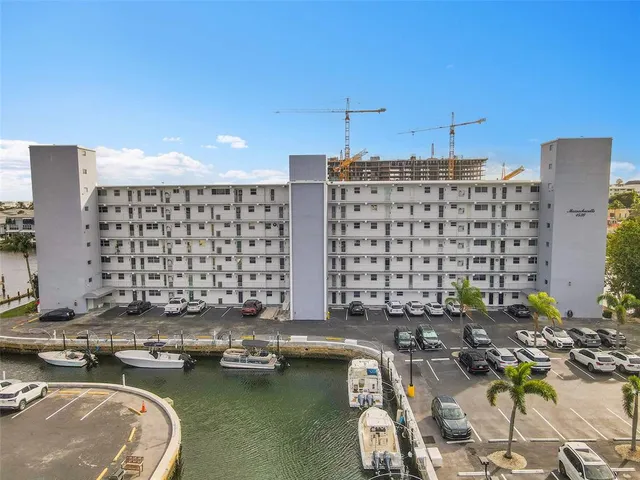 $389,788 | 1536 Southeast 15th Court, Unit 310, Deerfield Beach, FL 33441