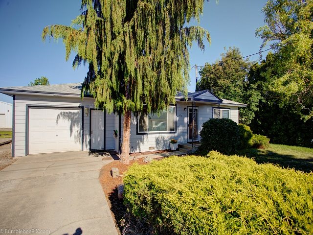 214 North Whipple Road Spokane Valley, WA 99206 - Photo 1 of 20 Gallery Image 1