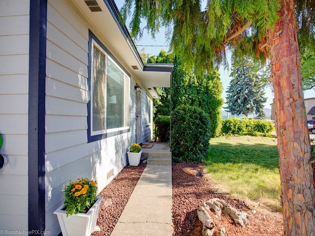 214 North Whipple Road Spokane Valley, WA 99206 - Photo 2 of 20 Gallery Image 2