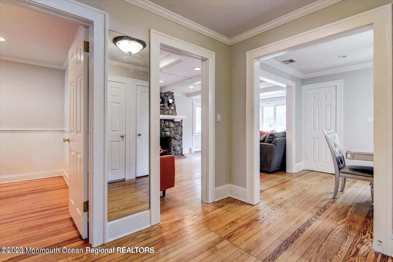 152 Monmouth Road Oakhurst, NJ 07755 - Photo 6 of 8 20230619183641009586000000-o
