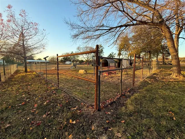 $273,400 | 332 Vz County Road 3439, Wills Point, TX 75169