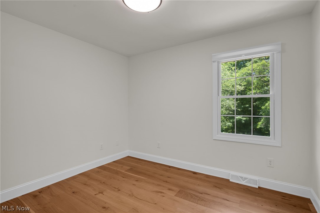 623 Bridgeview Avenue Chester, WV 26034 - Photo 12 of 47 Bedroom