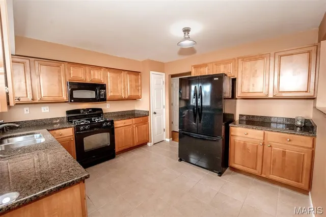 $339,900 | 624 Sandy Oak Drive, Manchester, MO 63021