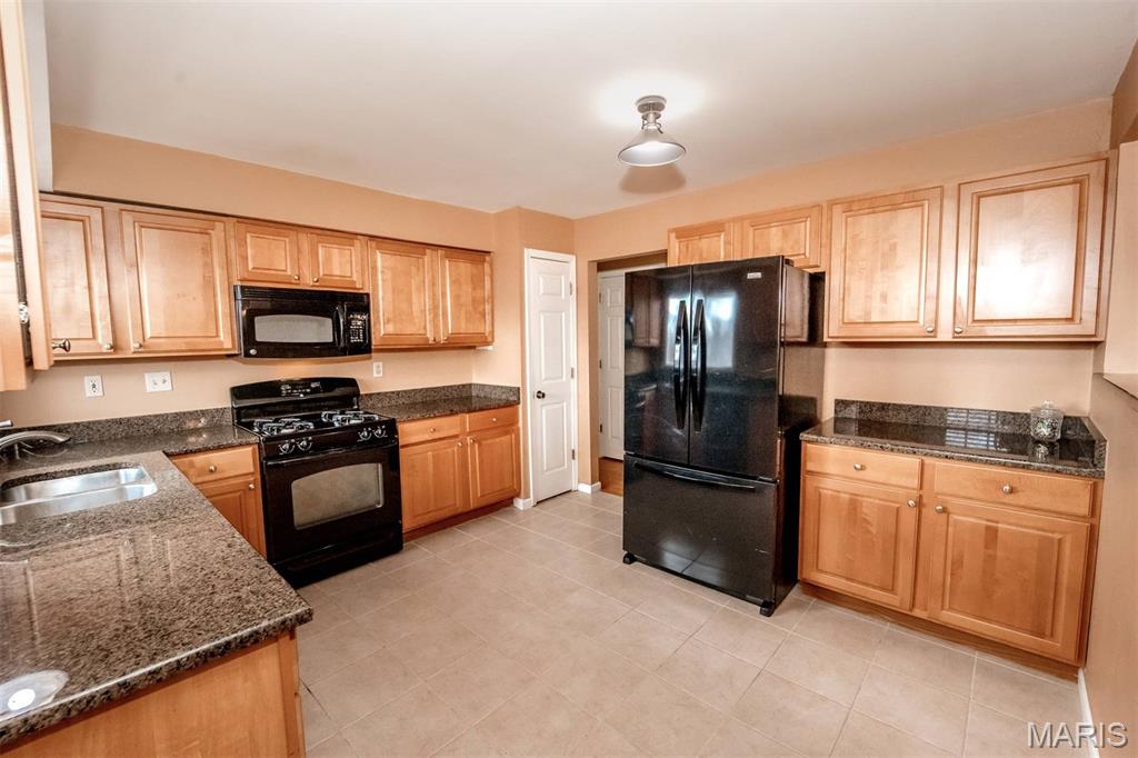 624 Sandy Oak Drive Manchester, MO 63021 - Photo 11 of 38