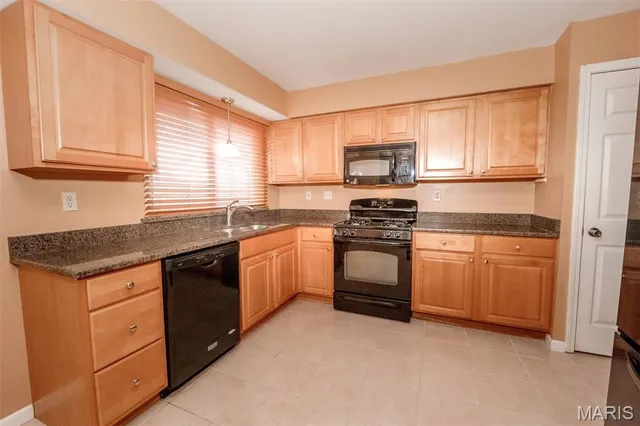 $339,900 | 624 Sandy Oak Drive, Manchester, MO 63021