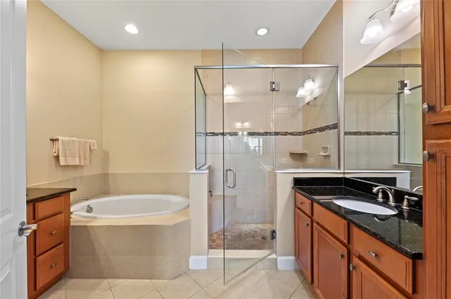 $1,125,000 | 266 Sapphire Lake Drive, Unit 202, Bradenton, FL 34209