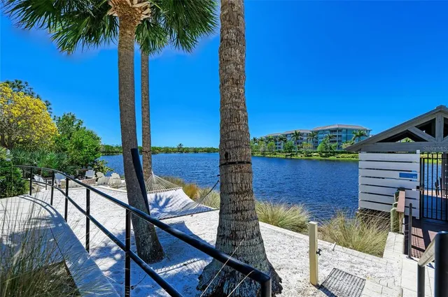 $1,125,000 | 266 Sapphire Lake Drive, Unit 202, Bradenton, FL 34209
