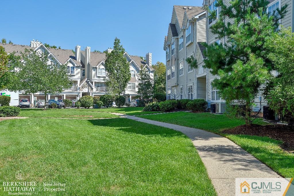 184 Prestwick Way Edison, NJ 08820 - Photo 18 of 18 Gallery Image 18