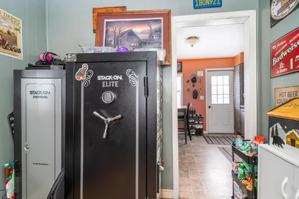 $144,900 | 1221 Knight Avenue North, Thief River Falls, MN 56701