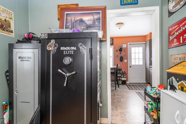 $144,900 | 1221 Knight Avenue North, Thief River Falls, MN 56701