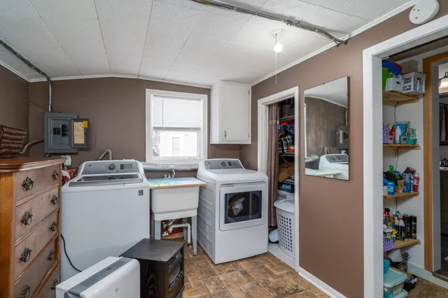 $144,900 | 1221 Knight Avenue North, Thief River Falls, MN 56701