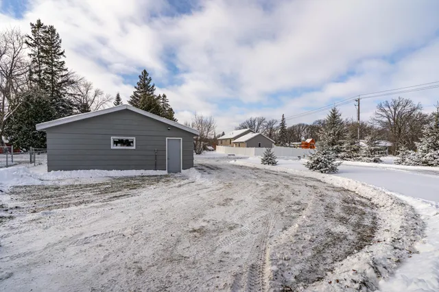 $144,900 | 1221 Knight Avenue North, Thief River Falls, MN 56701