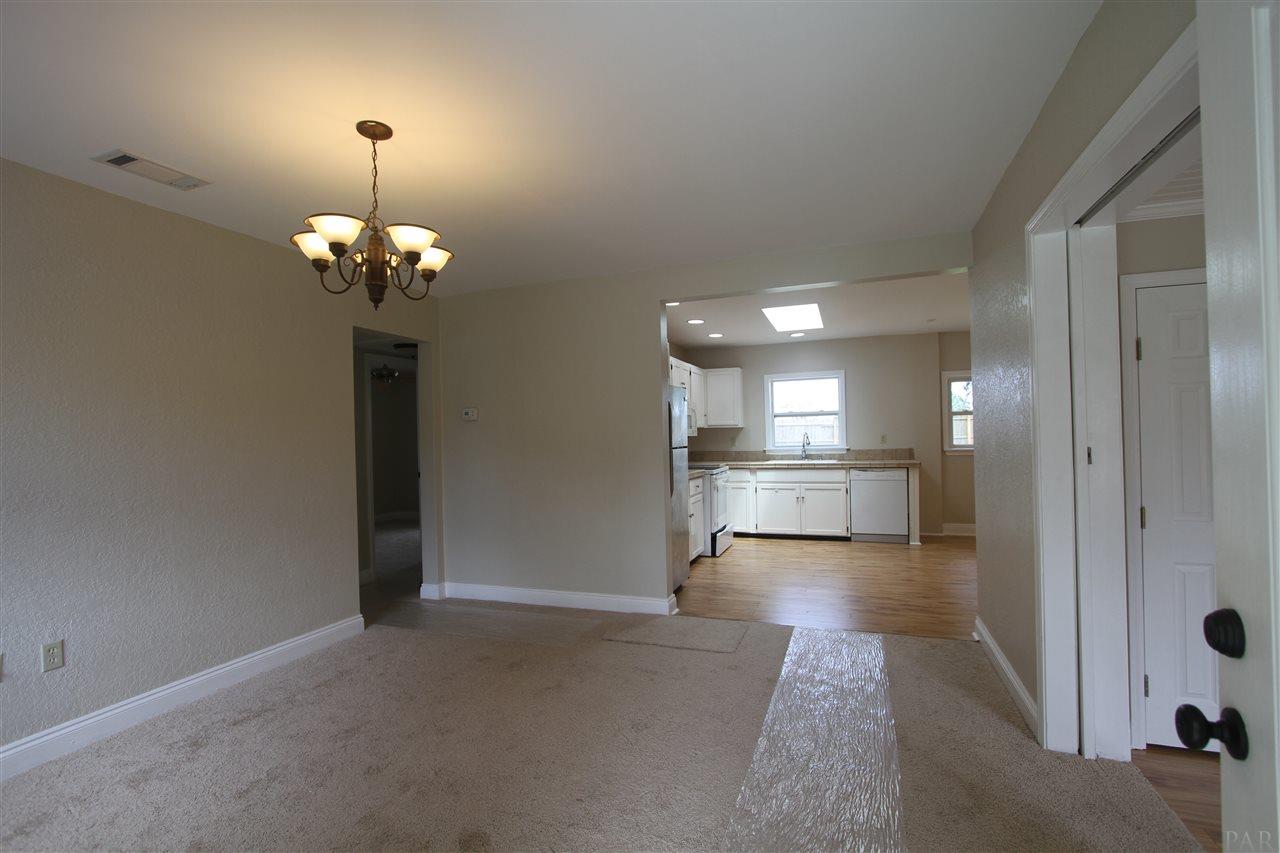 526 Pelham Road Pensacola, FL 32507 - Photo 3 of 25