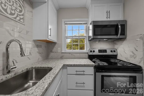 $1,195 | 4605 Coronado Drive, Unit Q, Charlotte, NC 28212