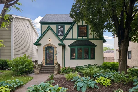 $450,000 | 1870 Beechwood Avenue, St. Paul, MN 55116