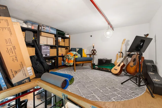 $1,980,000 | 27-28 Thomson Avenue, Unit 304 | Long Island City