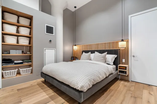 $1,980,000 | 27-28 Thomson Avenue, Unit 304 | Long Island City