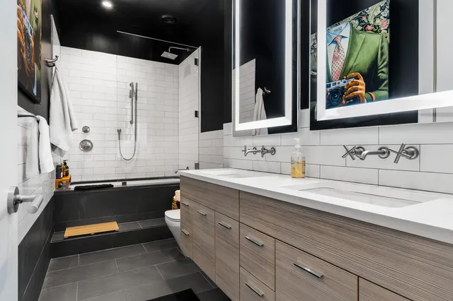 $1,980,000 | 27-28 Thomson Avenue, Unit 304 | Long Island City